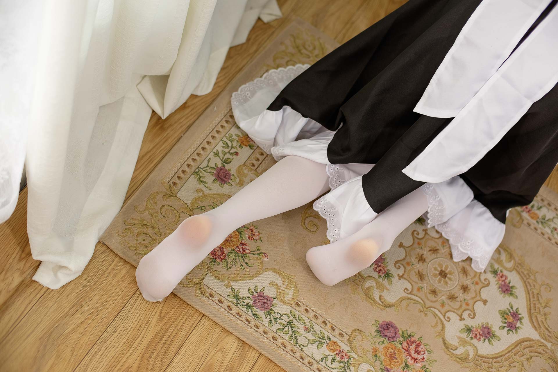 【SSR系列】森萝财团写真 SSR-005 优雅白丝袜女仆装[85图-0视频-476MB] 第4张