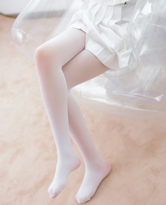 【X系列】森萝财团写真 X-038 金发少女纯白色的诱惑 [116图-1视频-2.3GB]